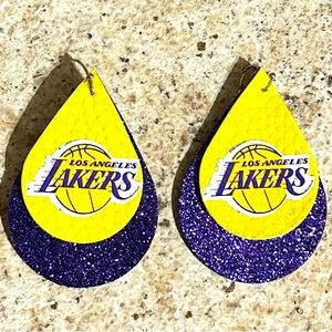 Los Ángeles LA Lakers faux leather earrings!